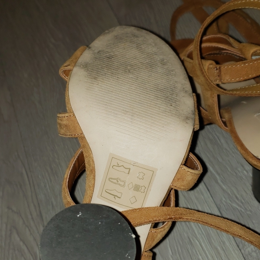 Aldo Leather Wrap Up Shoes - Picture 6 of 7